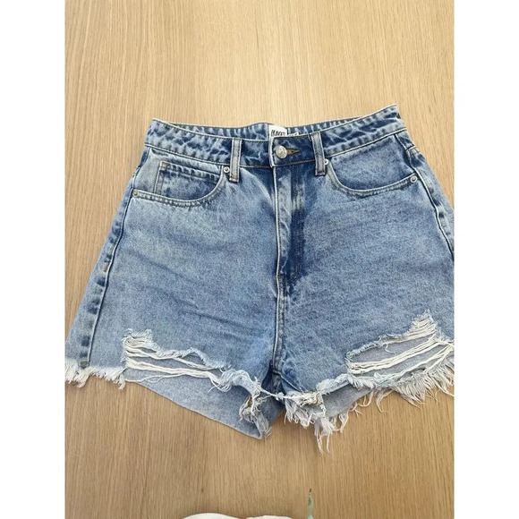 PRINCESS POLLY Light Bleached Wash Distressed Fray High Waist Shorts size 6 1466 - Picture 4 of 12